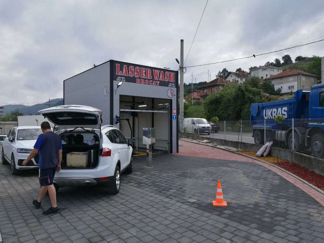 leisuwash car wash shop