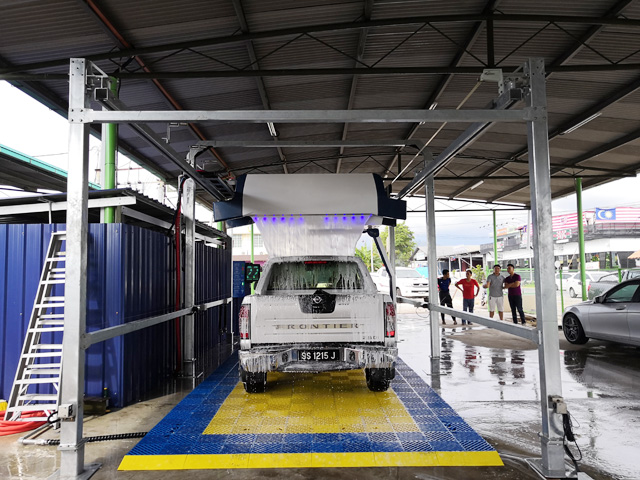 car wash overglow shampoo system