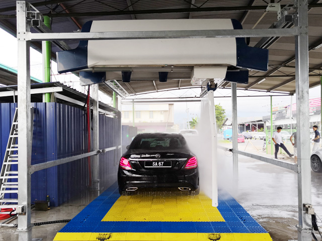 touchless car wash machine