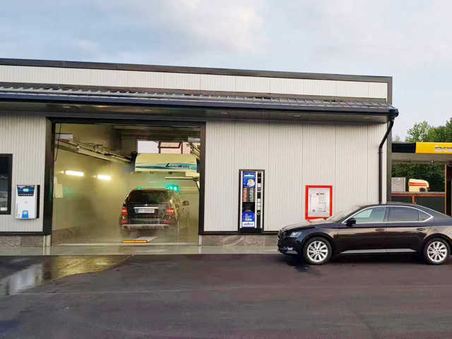 Bulgaria car wash Leisuwash 360