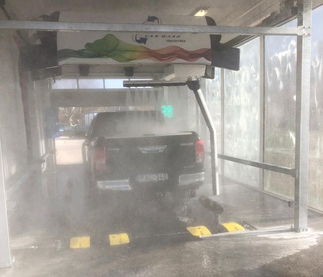 Hungary car wash Leisuwash
