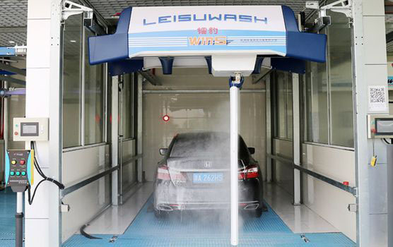 Leisuwash WIN5 car wash equipment
